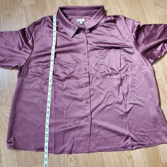 Love, Fire Satin Button-Down Blouse sz 2x - Picture 7 of 11